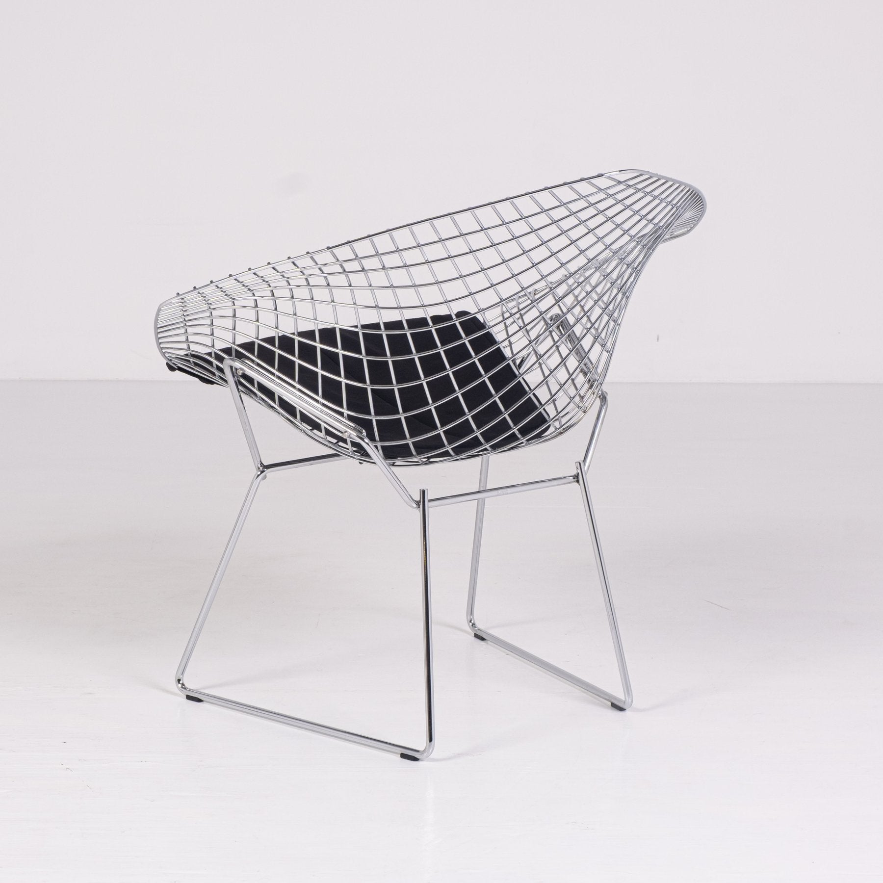 Knoll Diamond chair