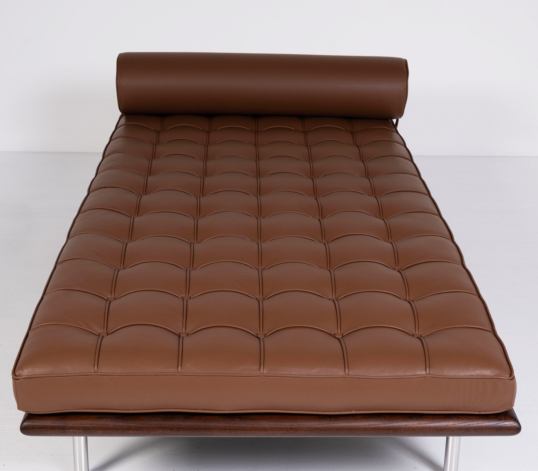 Knoll - Ludwig Mies van der Rohe - Daybed - Barcelona Day Bed - Steel, Leather, Wood - New