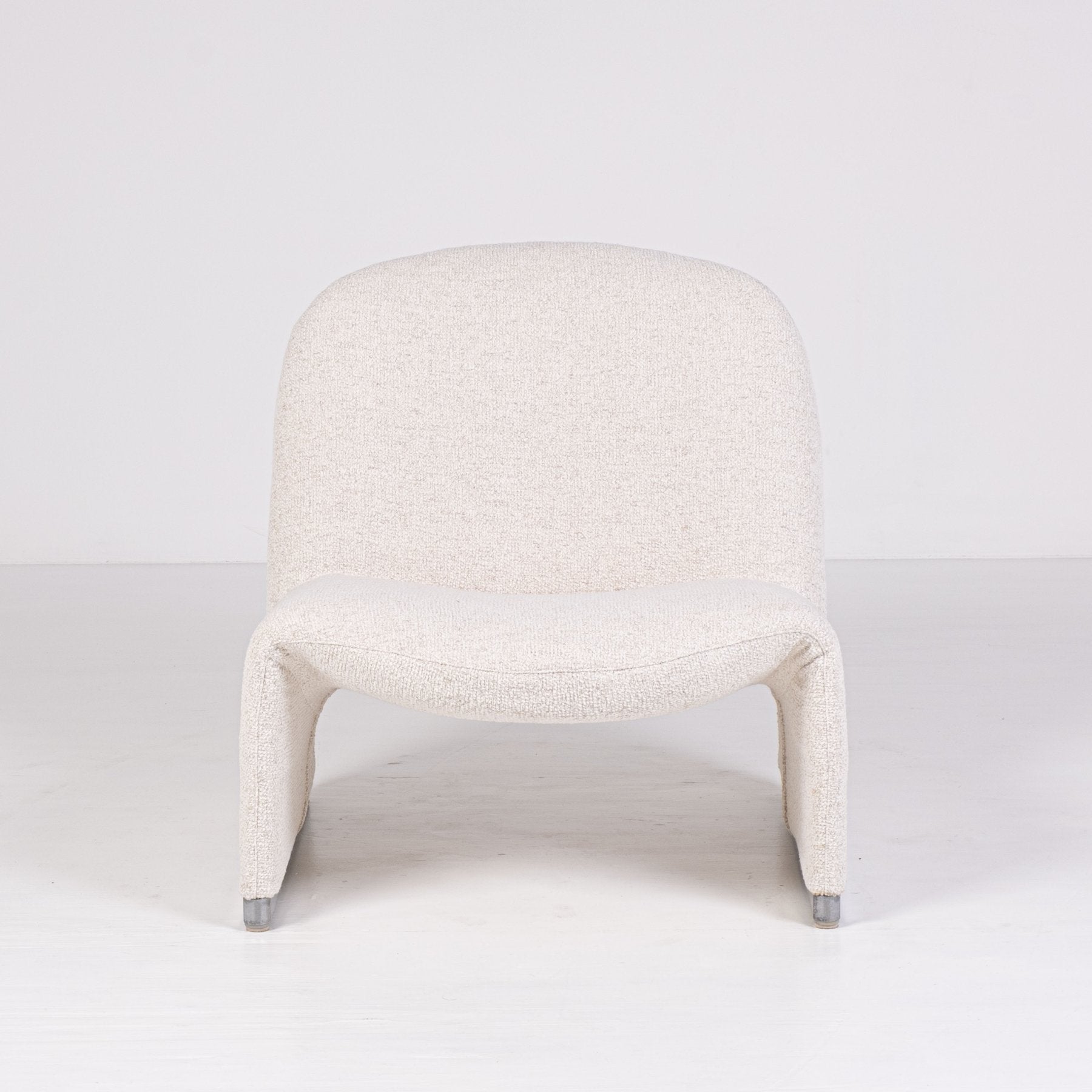 Alky armchair in white fabric by Giancarlo Piretti (1970s)