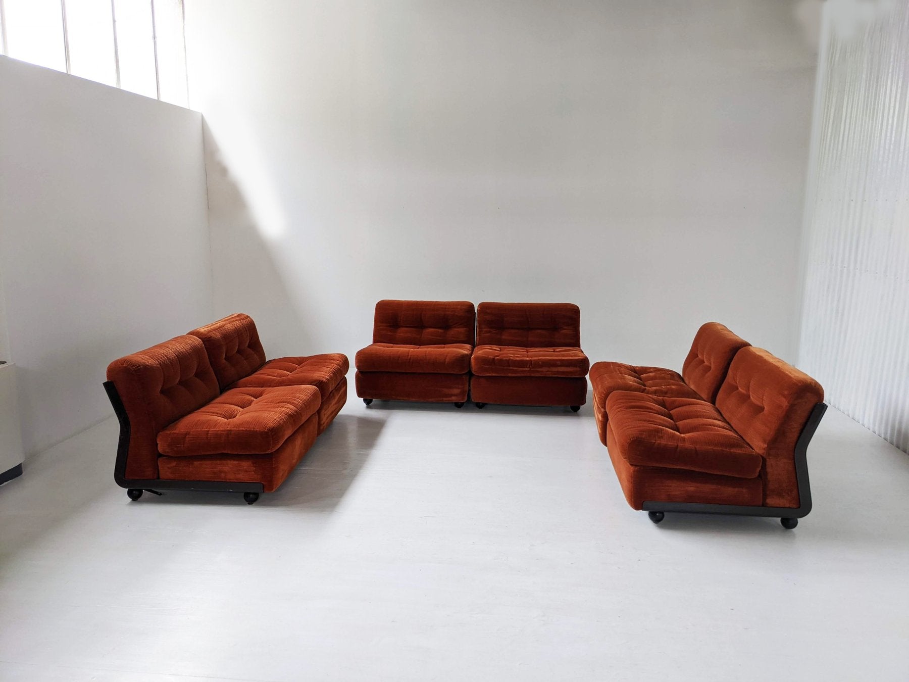 Salotto Modulare Amanta – 6 Poltrone – Design Mario Bellini per B&B Italia (1973)