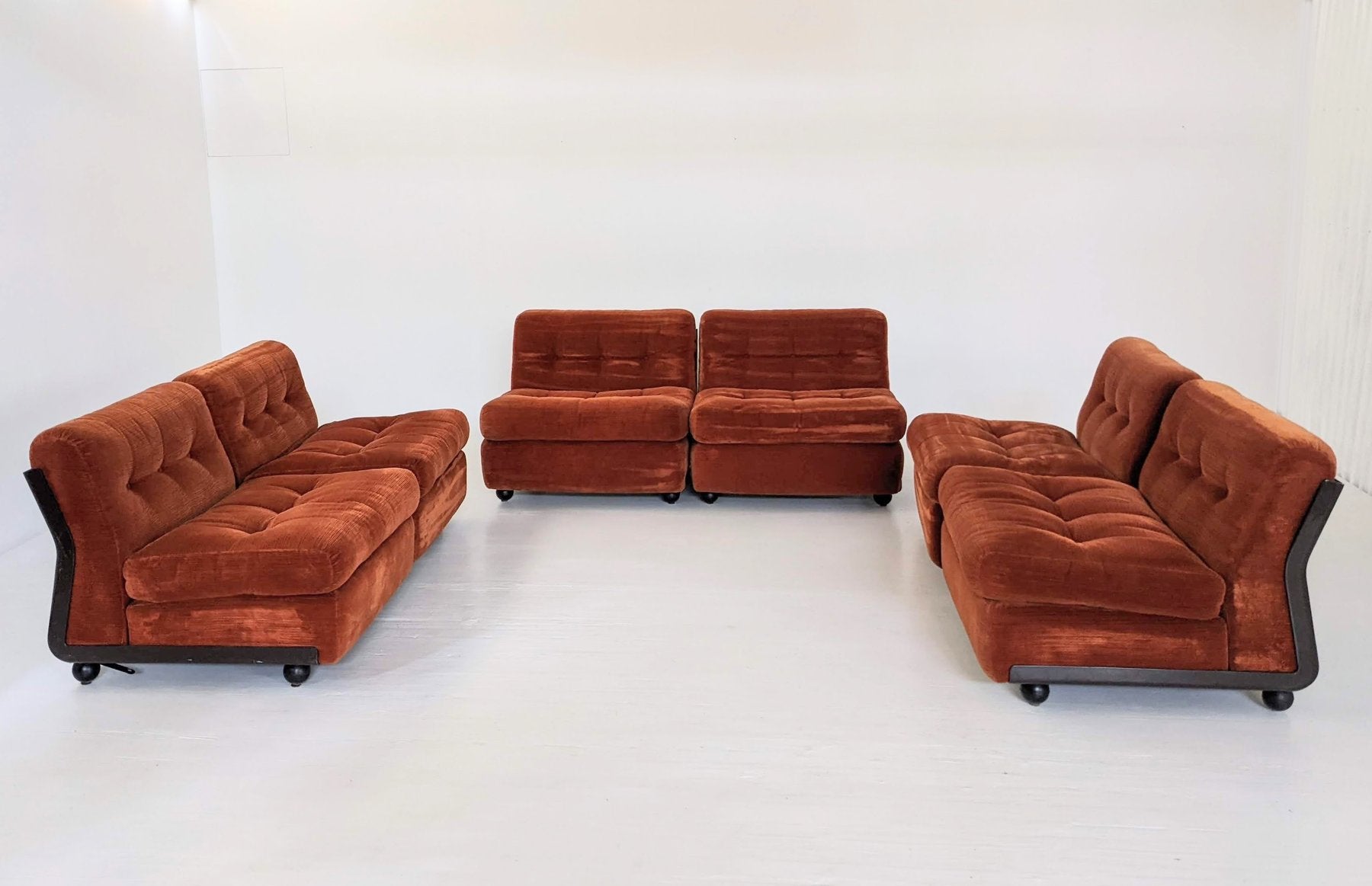 Salotto Modulare Amanta – 6 Poltrone – Design Mario Bellini per B&B Italia (1973)