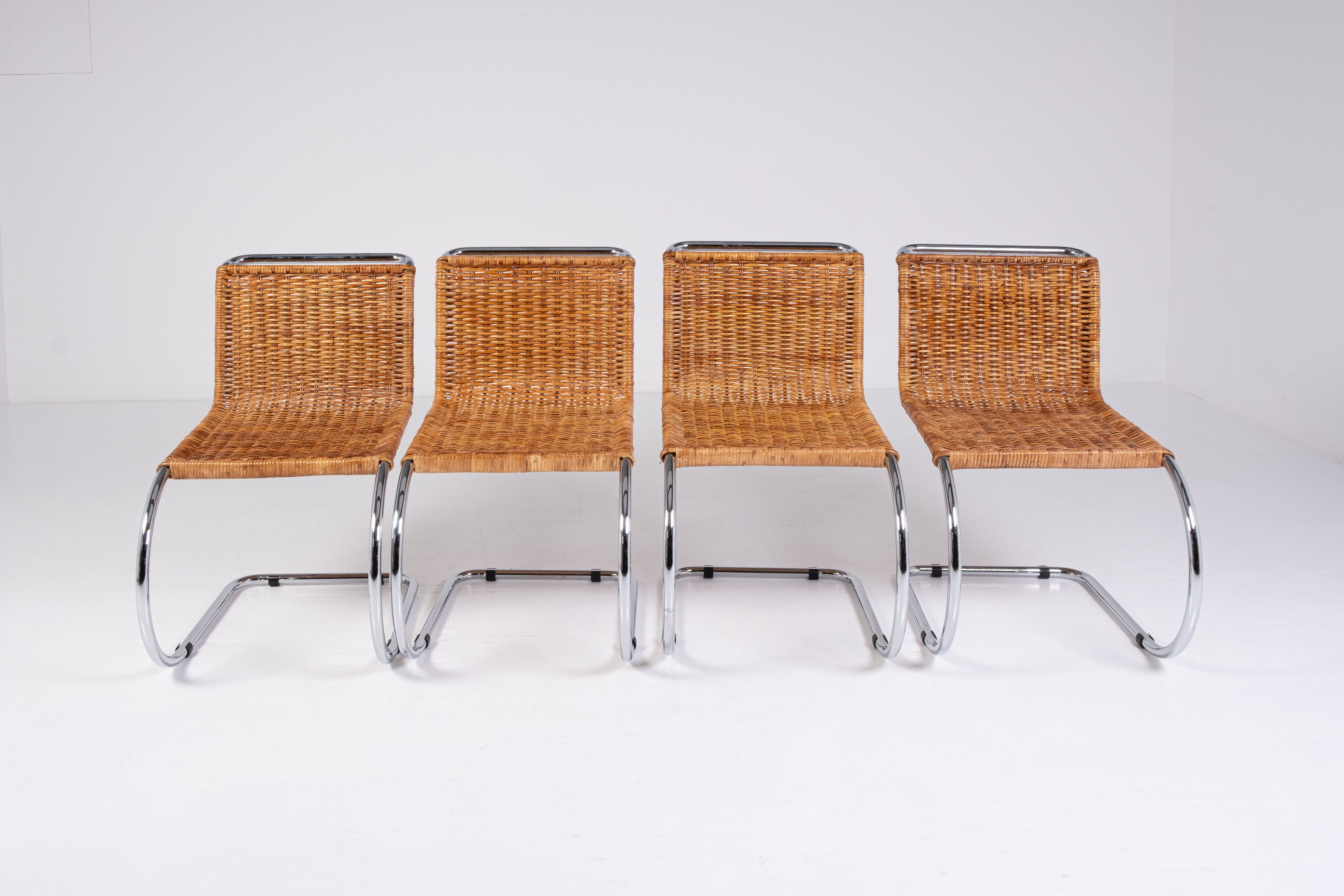 Set di 4 sedie MR10 di Ludwig Mies van der Rohe per Knoll