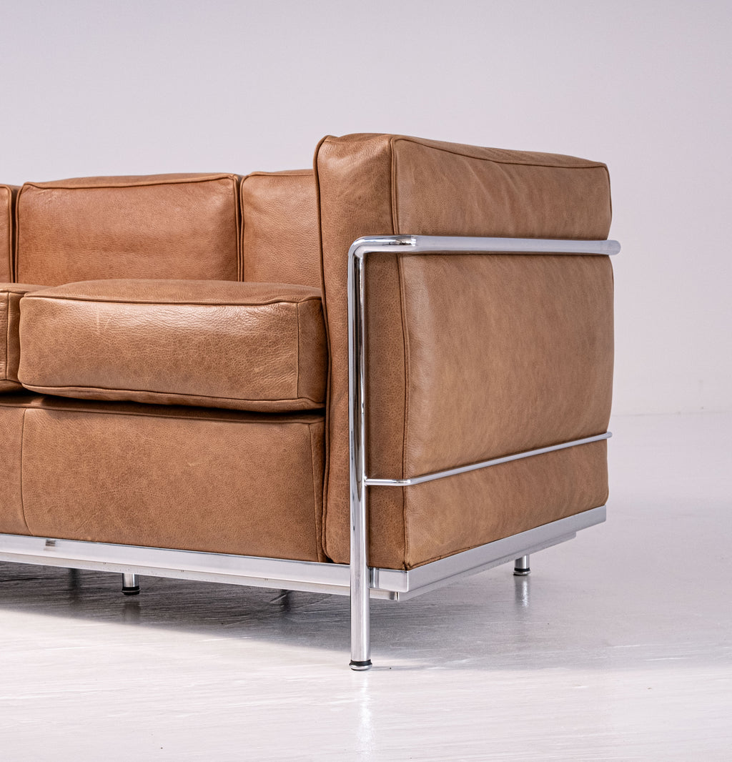 LC2 three-seater sofa by Le Corbusier, Pierre Jeanneret, and Charlotte Perriand for Cassina