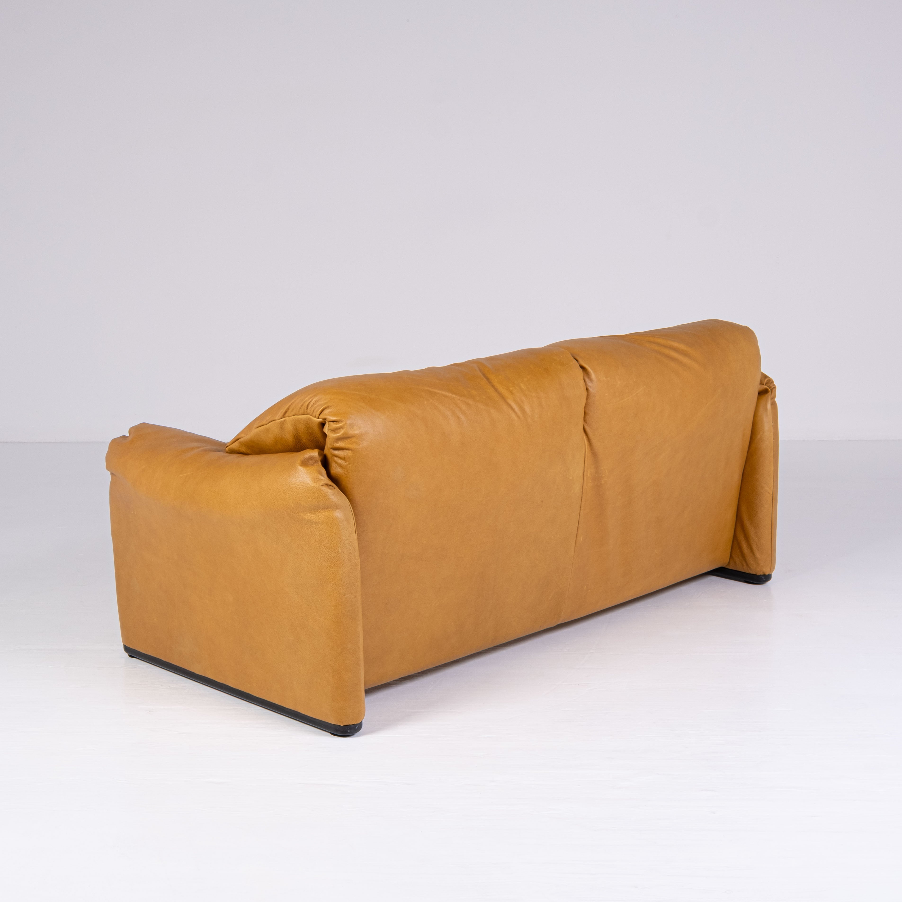 Canapé Maralunga par Vico Magistretti pour Cassina