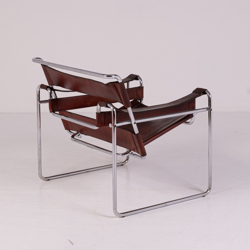 Poltrona - Acciaio, Pelle - Icona di Carattere: Sedia 'Wassily' B3 di Marcel Breuer per Gavina – Edizione in Cuoio Cognac