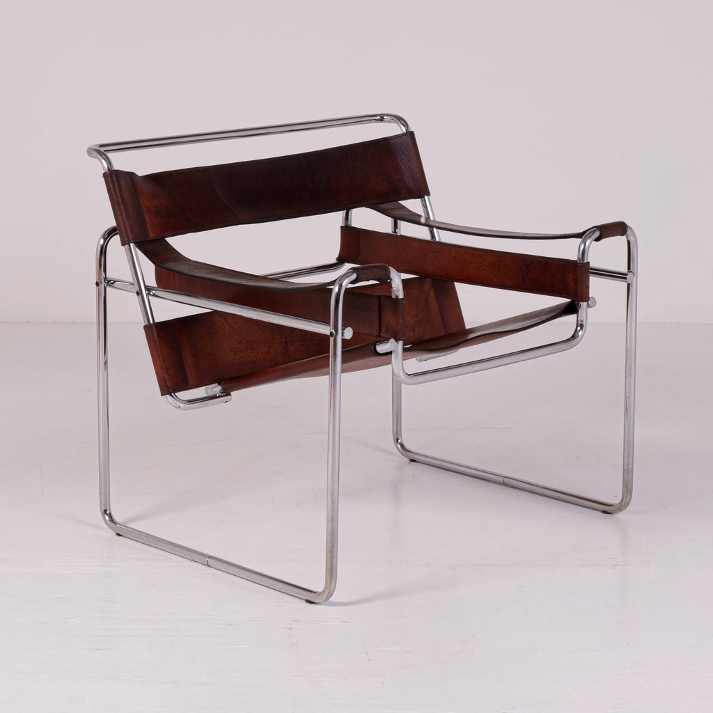 Poltrona - Acciaio, Pelle - Icona di Carattere: Sedia 'Wassily' B3 di Marcel Breuer per Gavina – Edizione in Cuoio Cognac