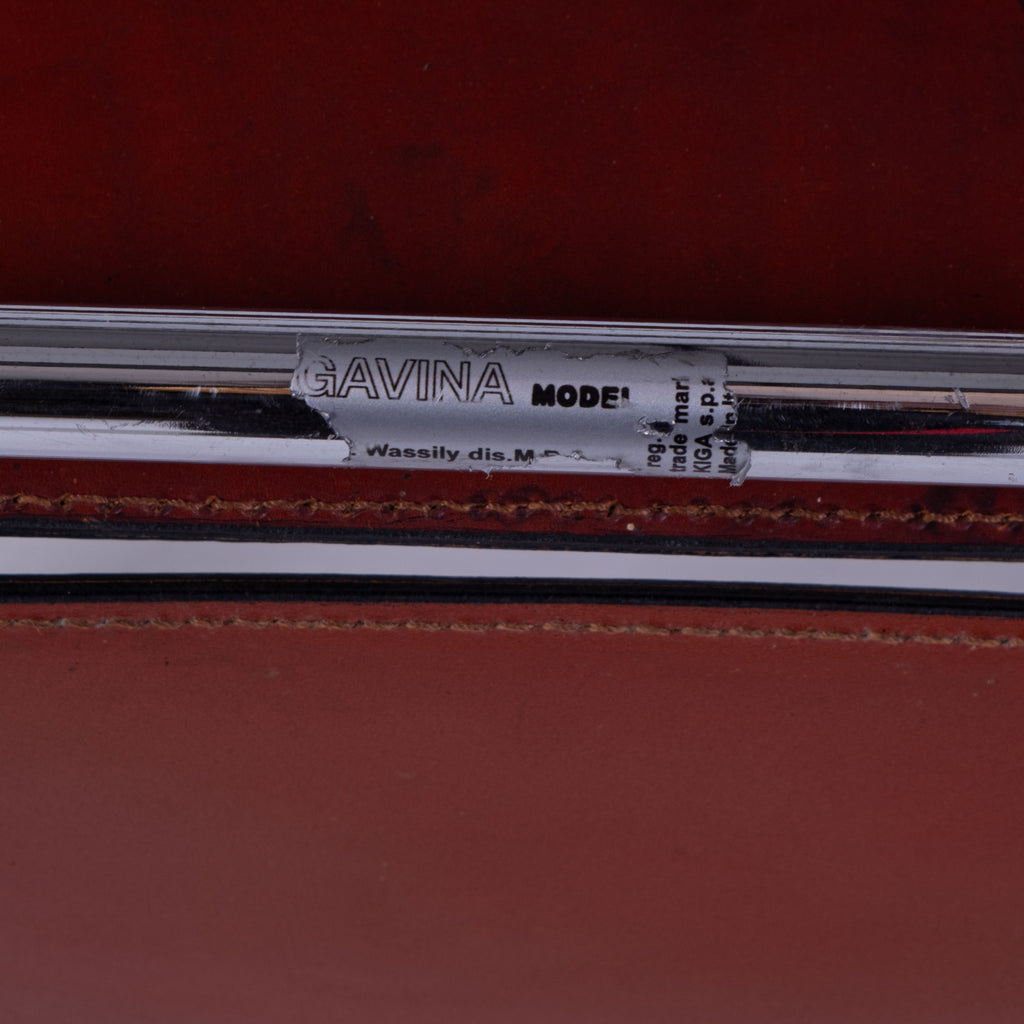 Poltrona - Acciaio, Pelle - Icona di Carattere: Sedia 'Wassily' B3 di Marcel Breuer per Gavina – Edizione in Cuoio Cognac