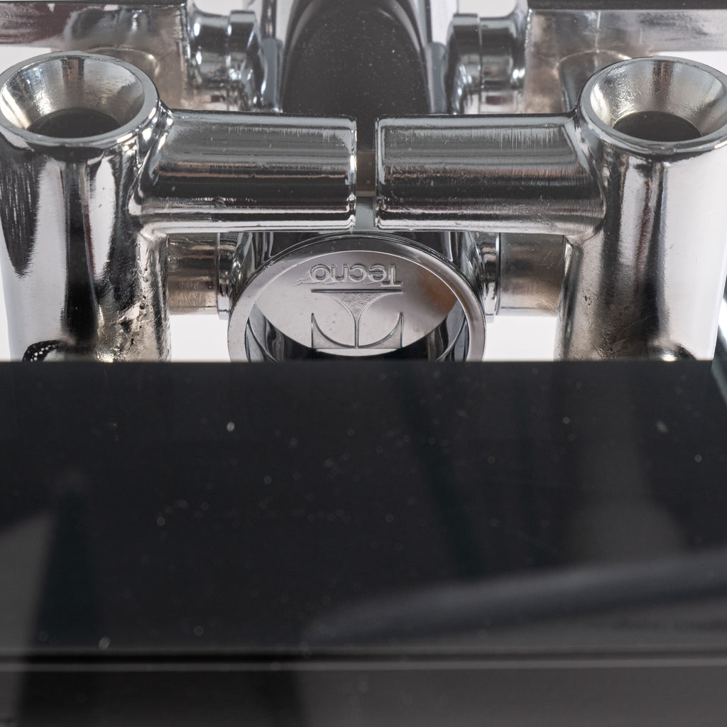 Bureau Nomos de Norman Foster pour Tecno