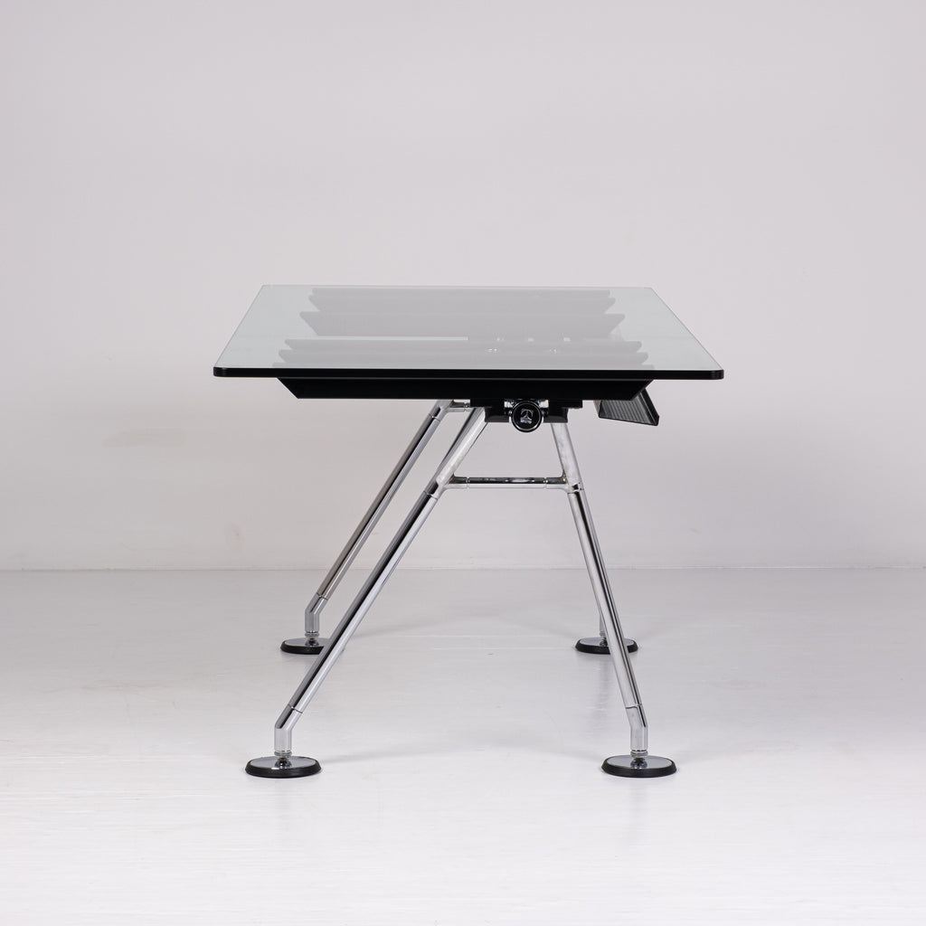 Bureau Nomos de Norman Foster pour Tecno