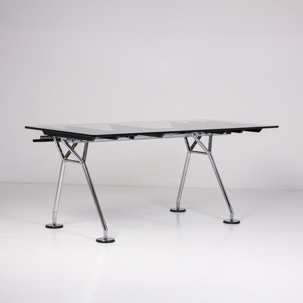 Bureau Nomos de Norman Foster pour Tecno