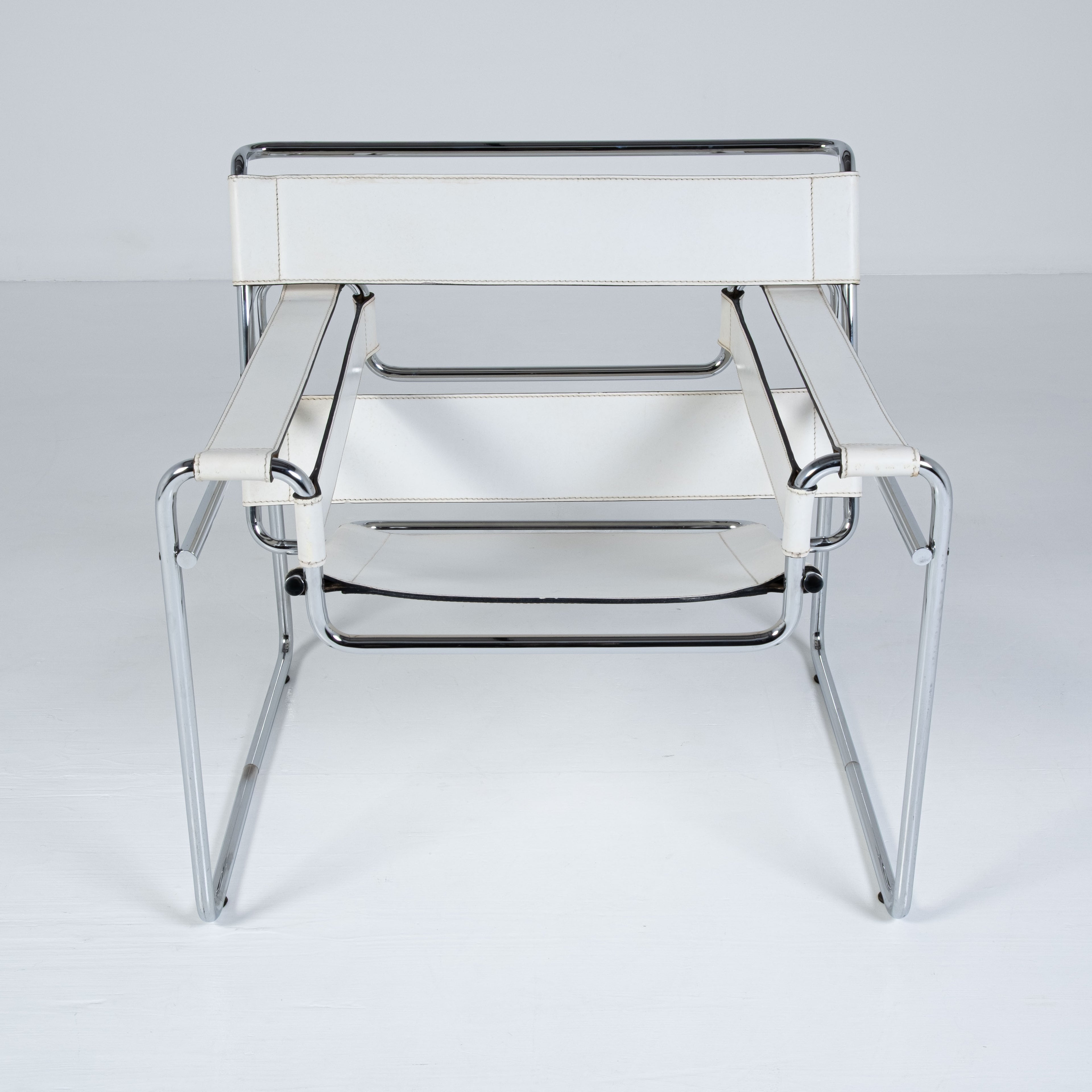 Sedia Wassily (Mod. B3) – design Marcel Breuer per Gavina (Copia)