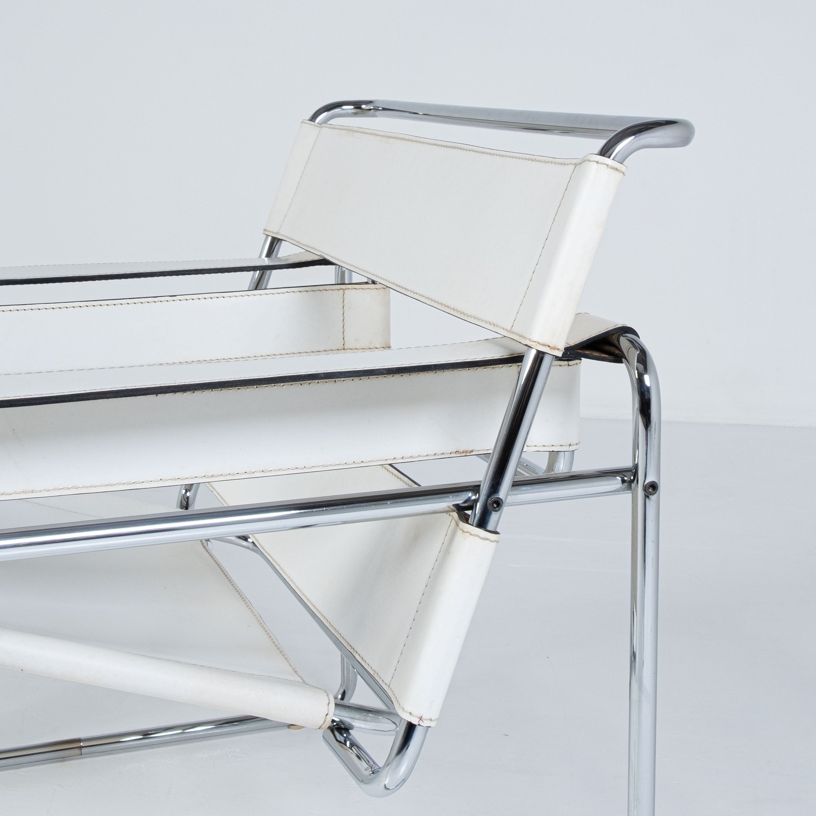 Sedia Wassily (Mod. B3) – design Marcel Breuer per Gavina (Copia)