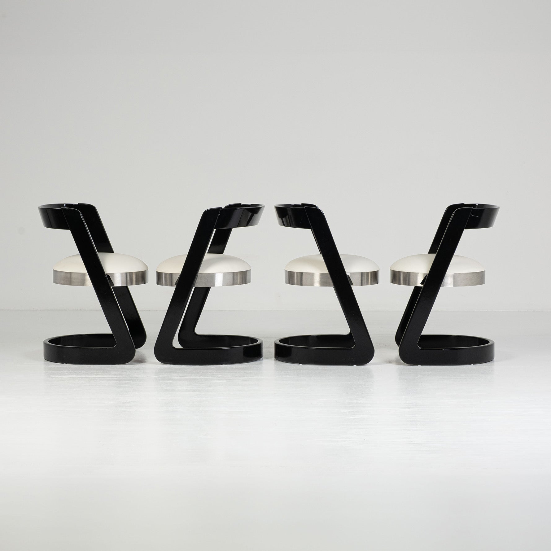 Set di sedie a slitta – design Willy Rizzo