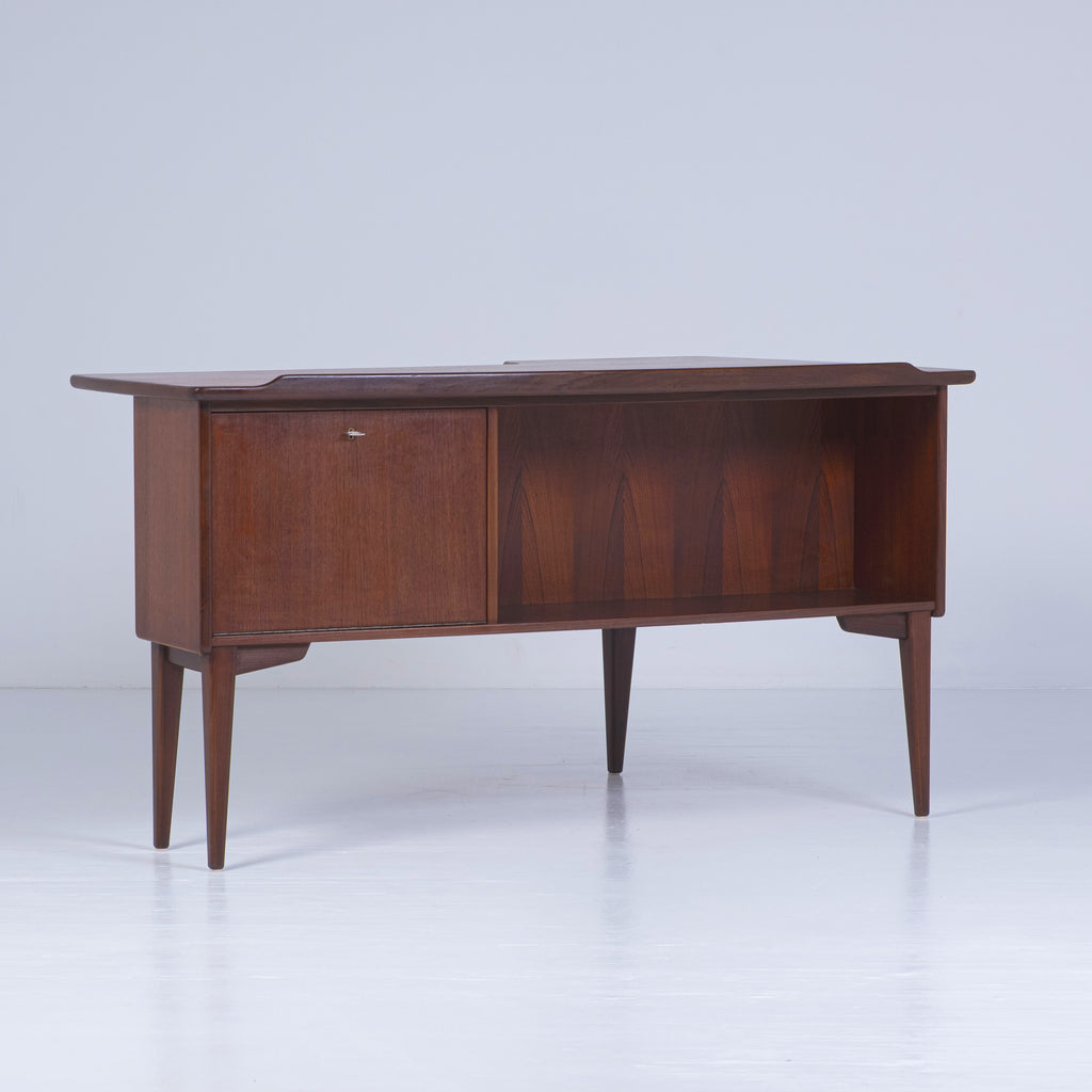 Scrivania Boomerang A10 – Design Scandinavo Anni ’60, Teak