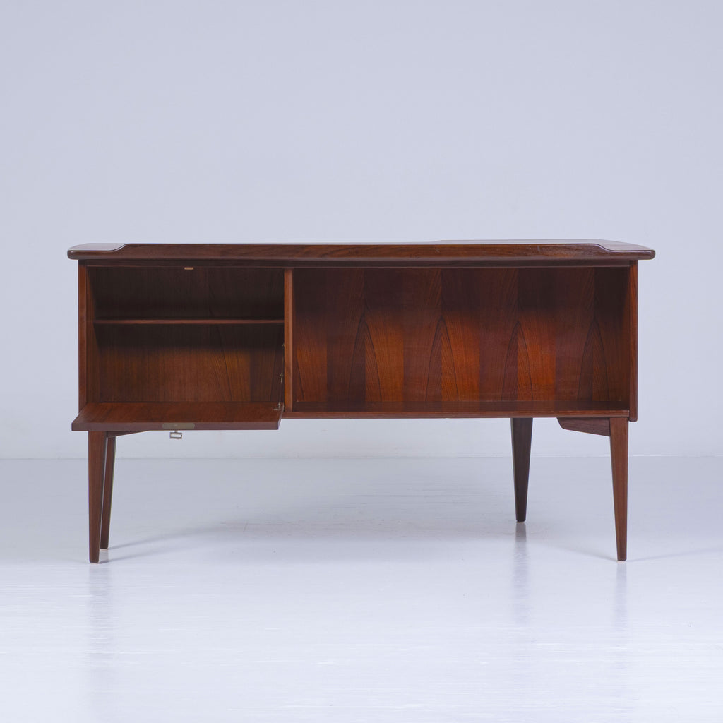 Scrivania Boomerang A10 – Design Scandinavo Anni ’60, Teak