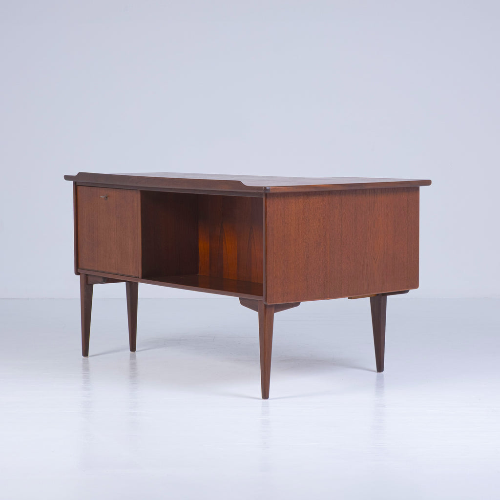 Scrivania Boomerang A10 – Design Scandinavo Anni ’60, Teak