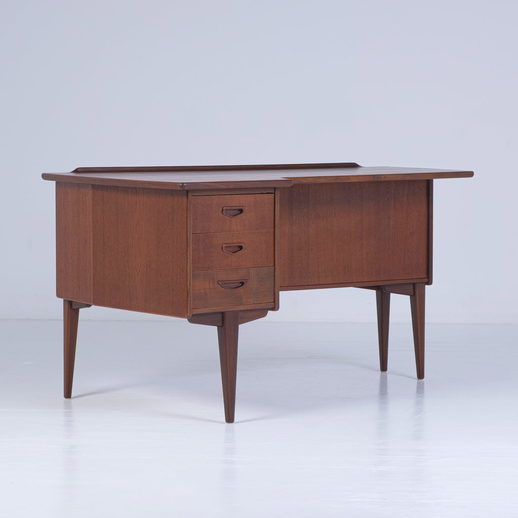 Scrivania Boomerang A10 – Design Scandinavo Anni ’60, Teak