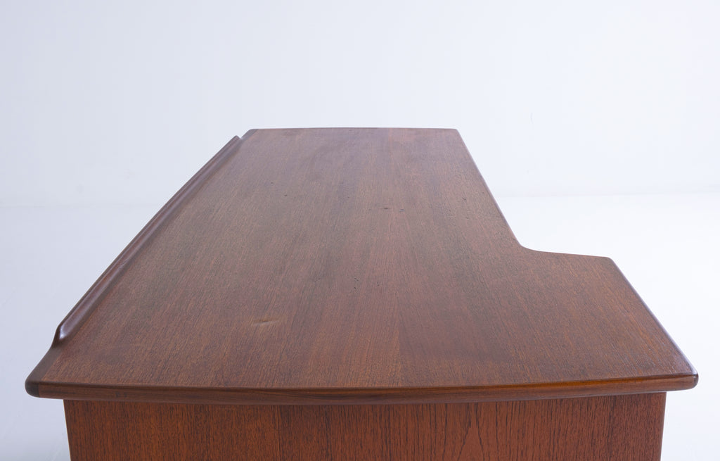 Scrivania Boomerang A10 – Design Scandinavo Anni ’60, Teak