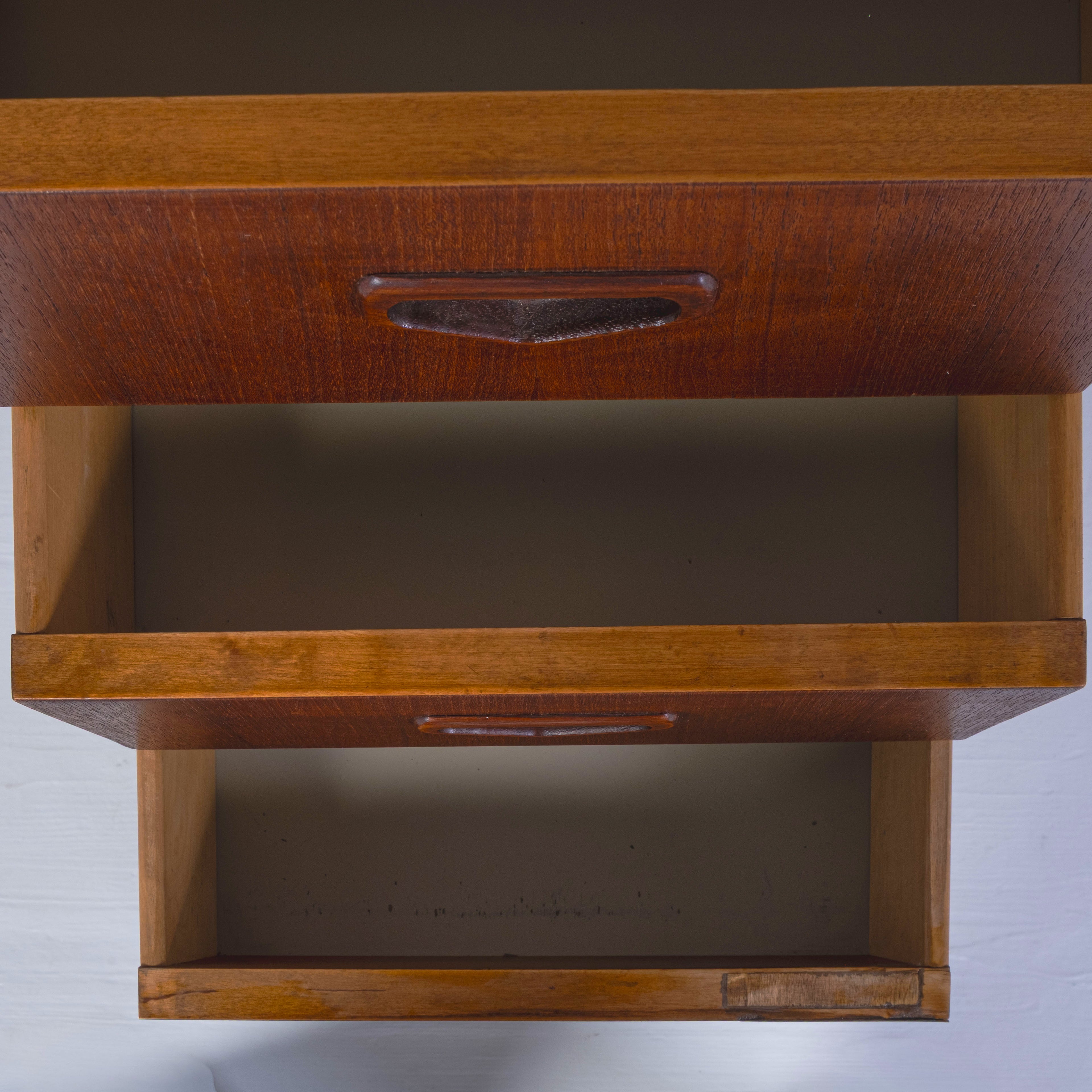 Scrivania Boomerang A10 – Design Scandinavo Anni ’60, Teak