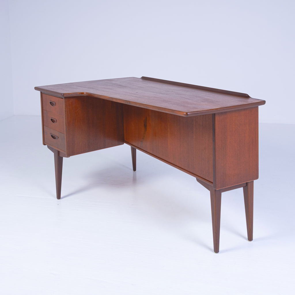 Scrivania Boomerang A10 – Design Scandinavo Anni ’60, Teak