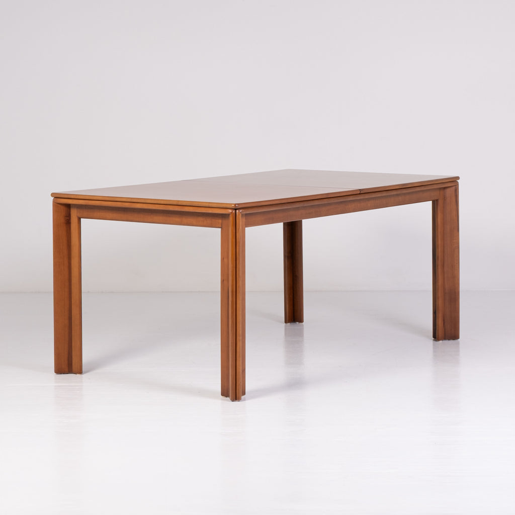 Mou table by Afra and Tobia Scarpa for Molteni