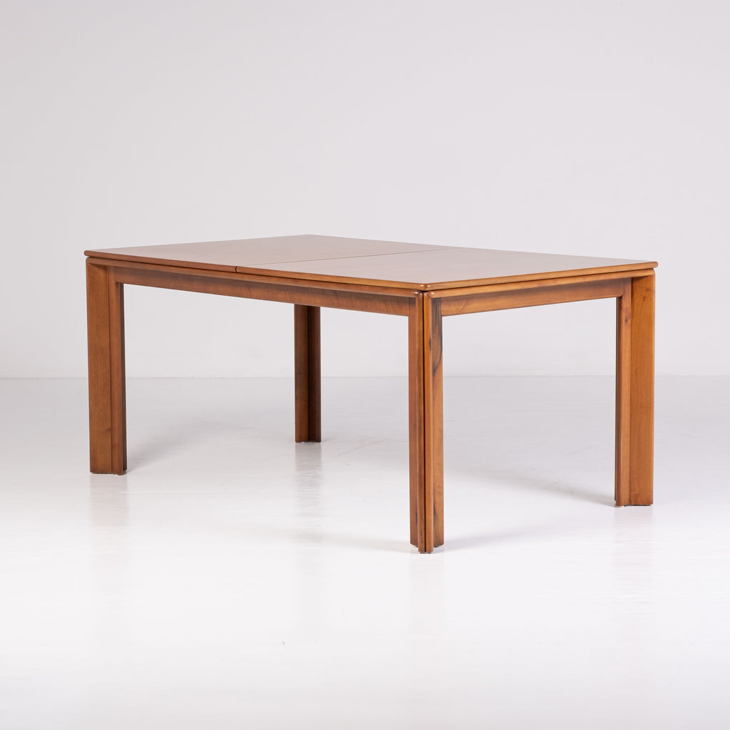 Mou table by Afra and Tobia Scarpa for Molteni