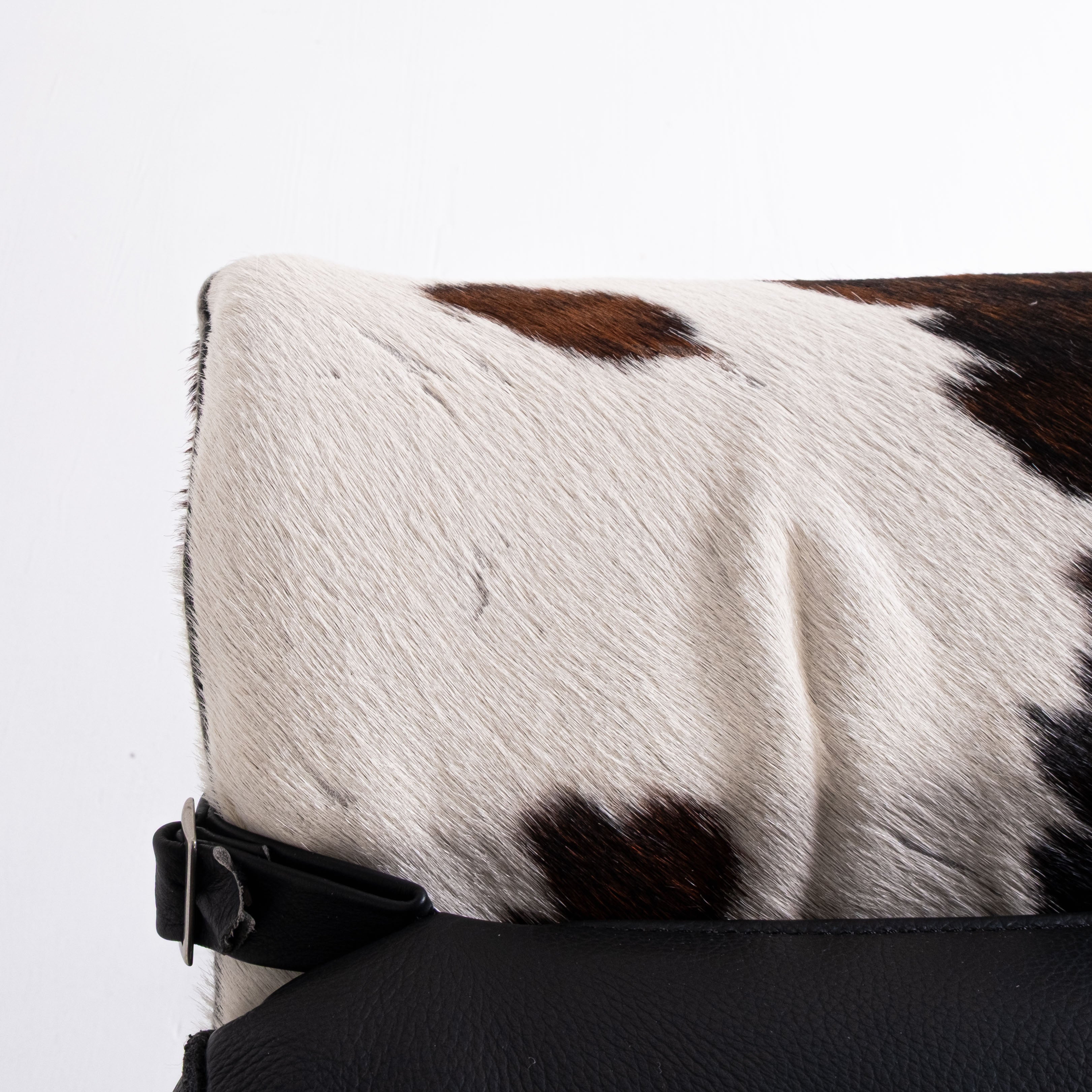 Chaise Longue LC4 di Le Corbusier, Pierre Jeanneret e Charlotte Perriand per Alivar