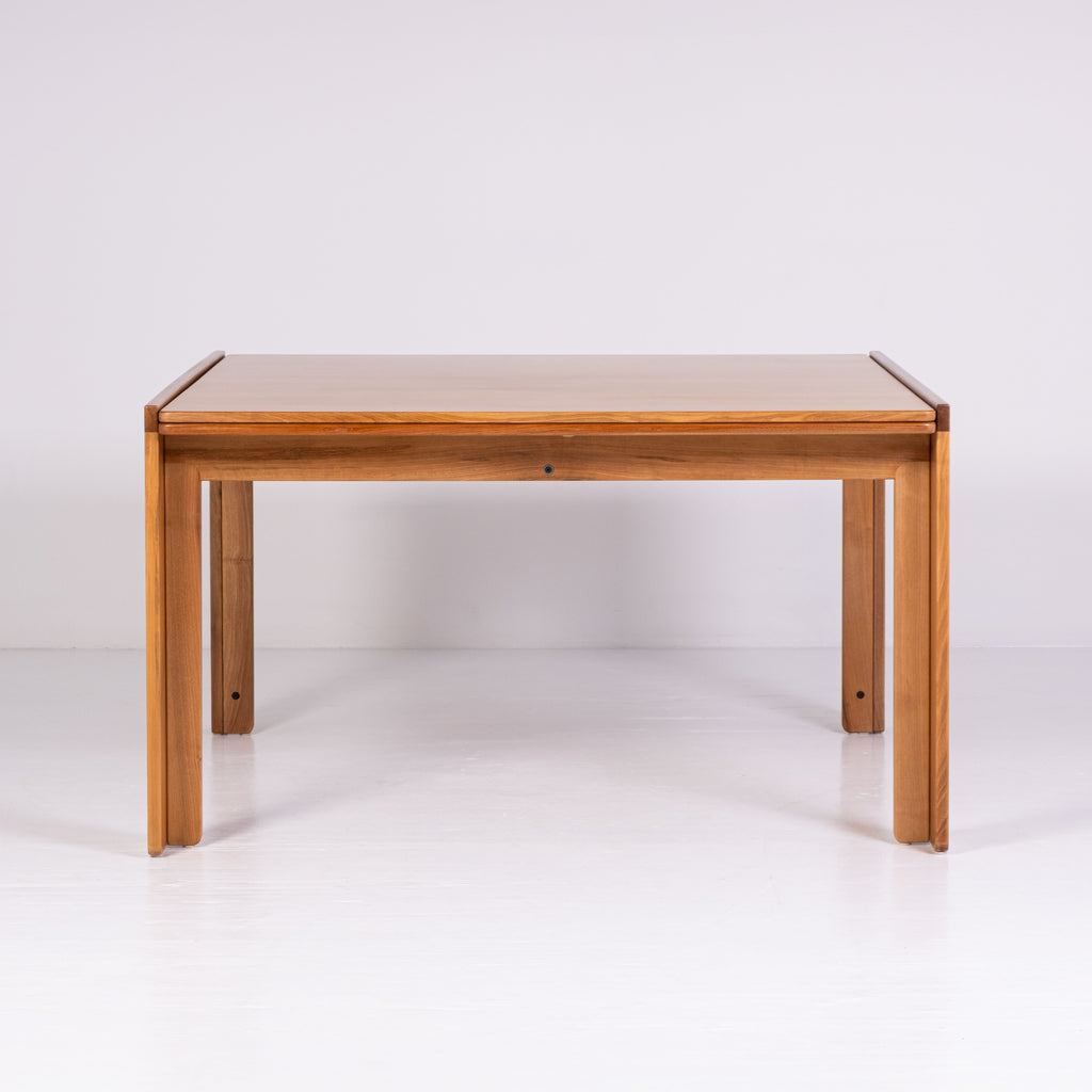 Tavolo 778 di Afra e Tobia Scarpa per Cassina