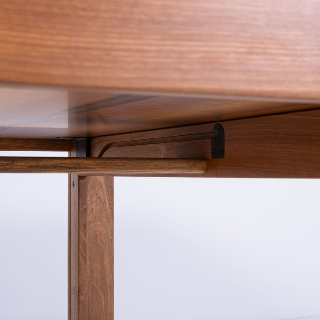 Tavolo 778 di Afra e Tobia Scarpa per Cassina