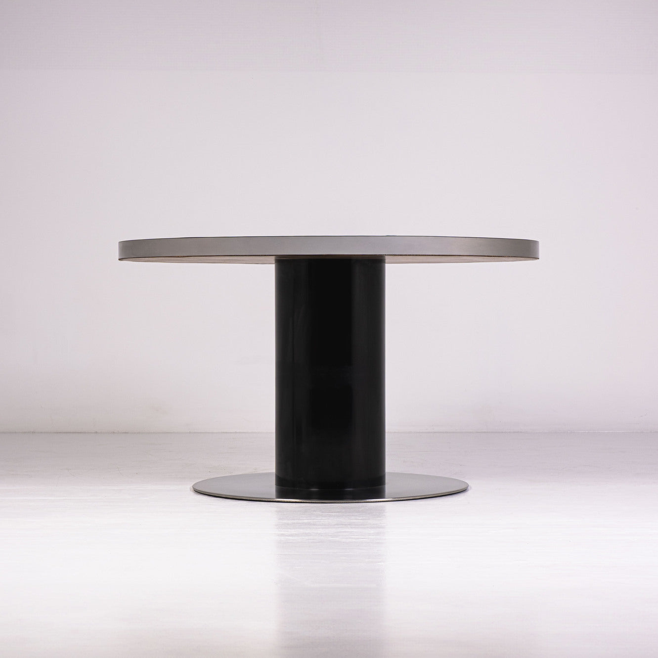 Willy Rizzo table