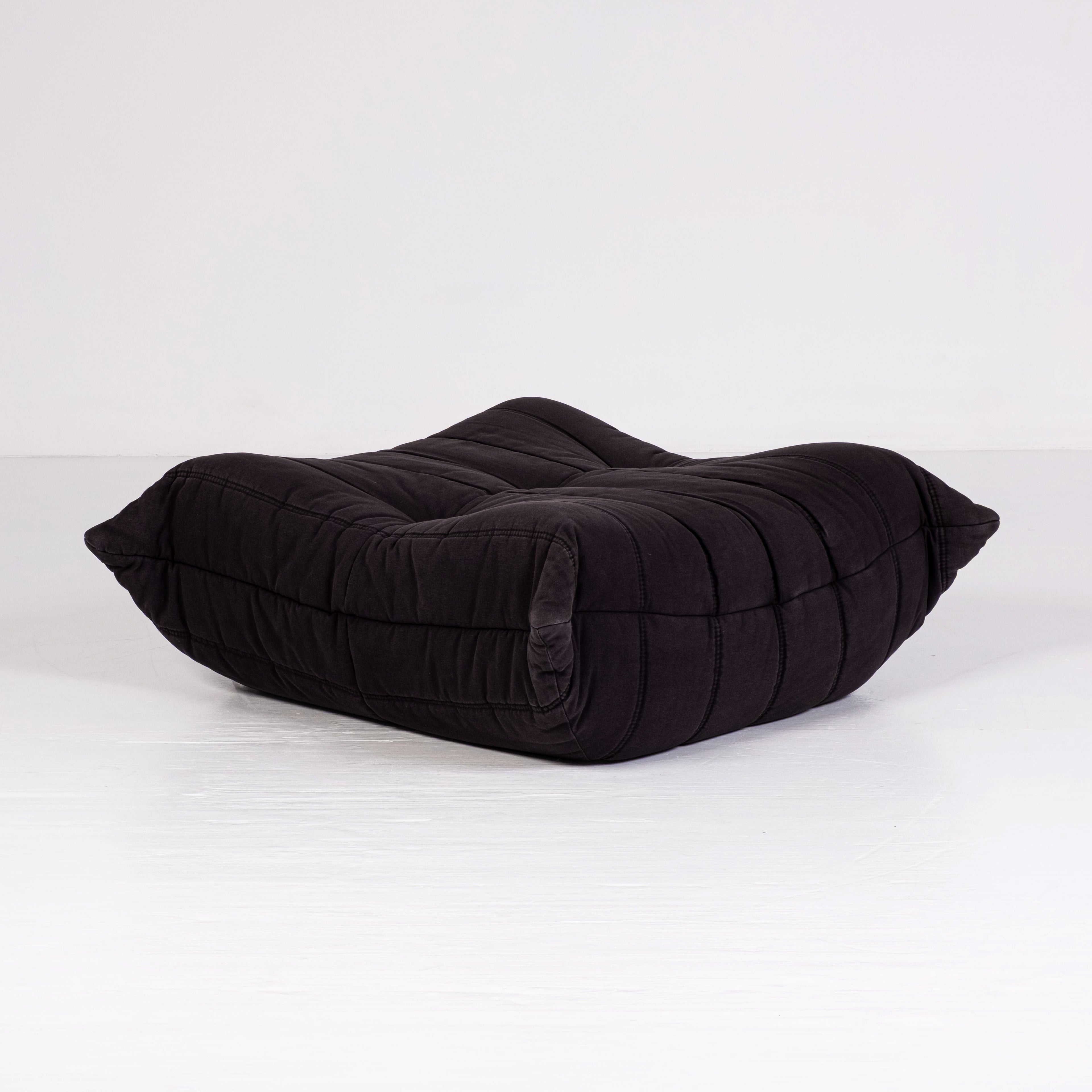 Togo di Michel Ducaroy per Ligne Roset - pouf