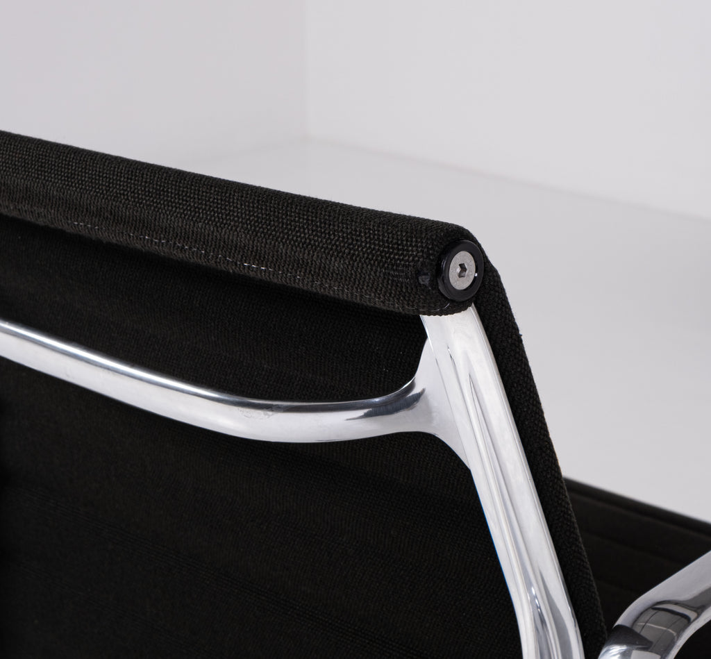 Office design chair - Eames, Ray Eames EA117