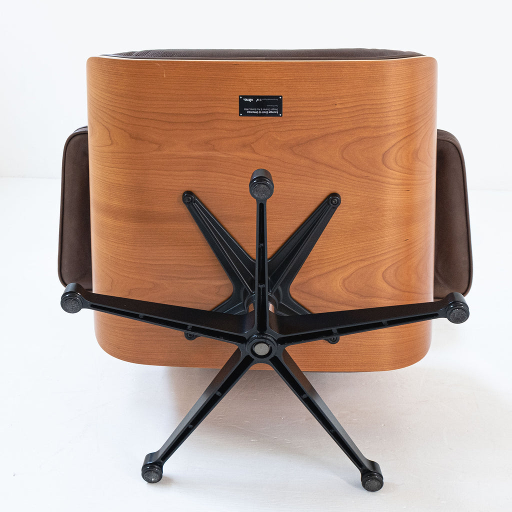 Lounge Chair & Ottoman – Charles & Ray Eames for Vitra