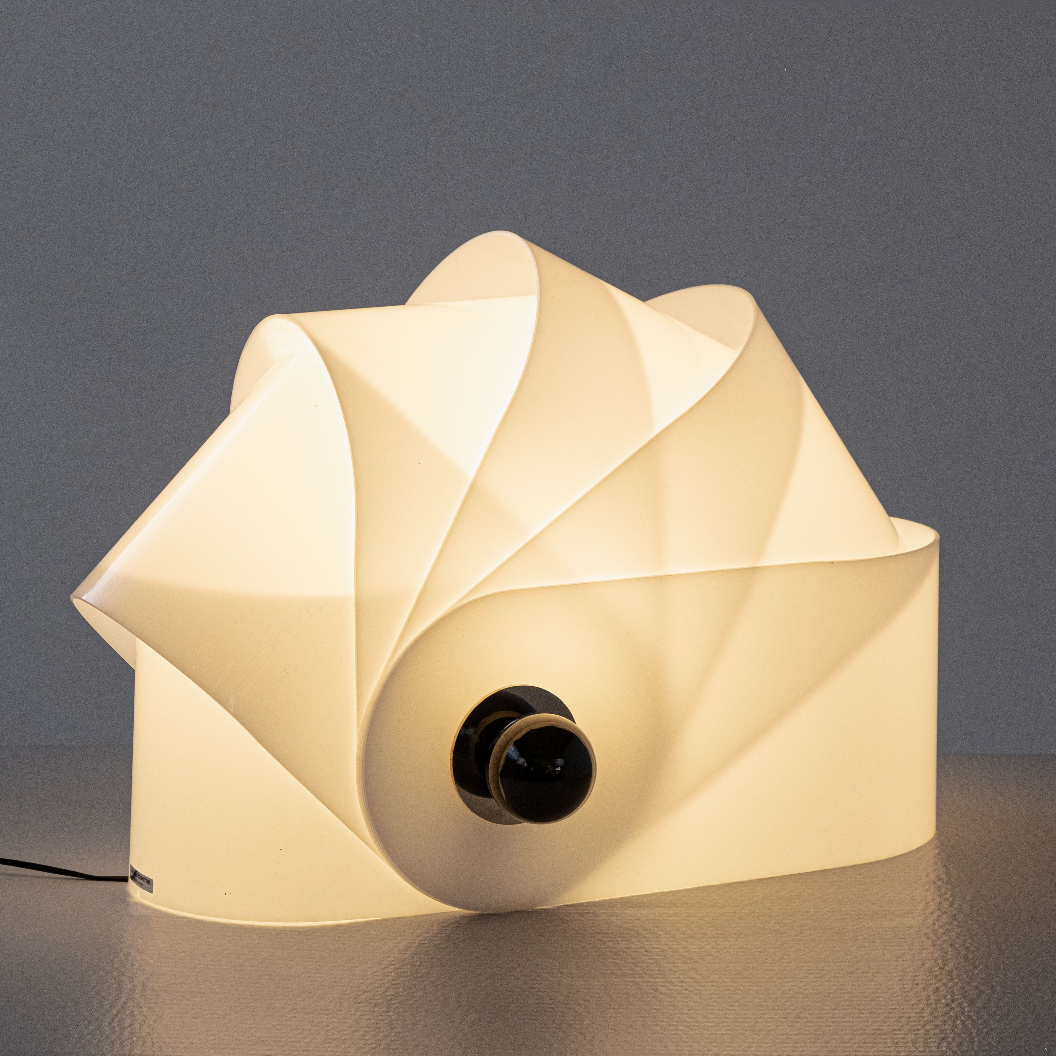Gherpe Table Lamp – designed by Superstudio for Poltronova