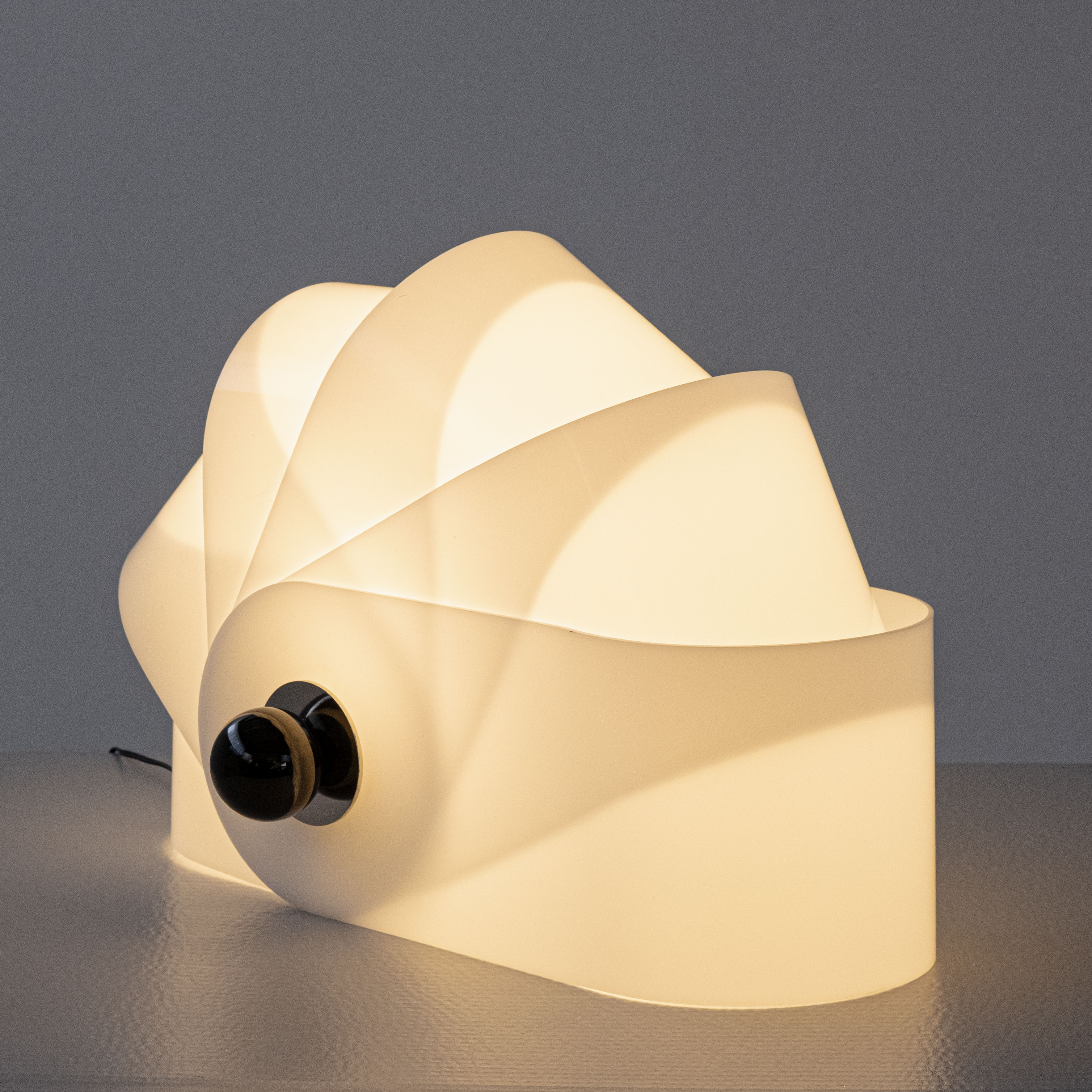 Gherpe Table Lamp – designed by Superstudio for Poltronova