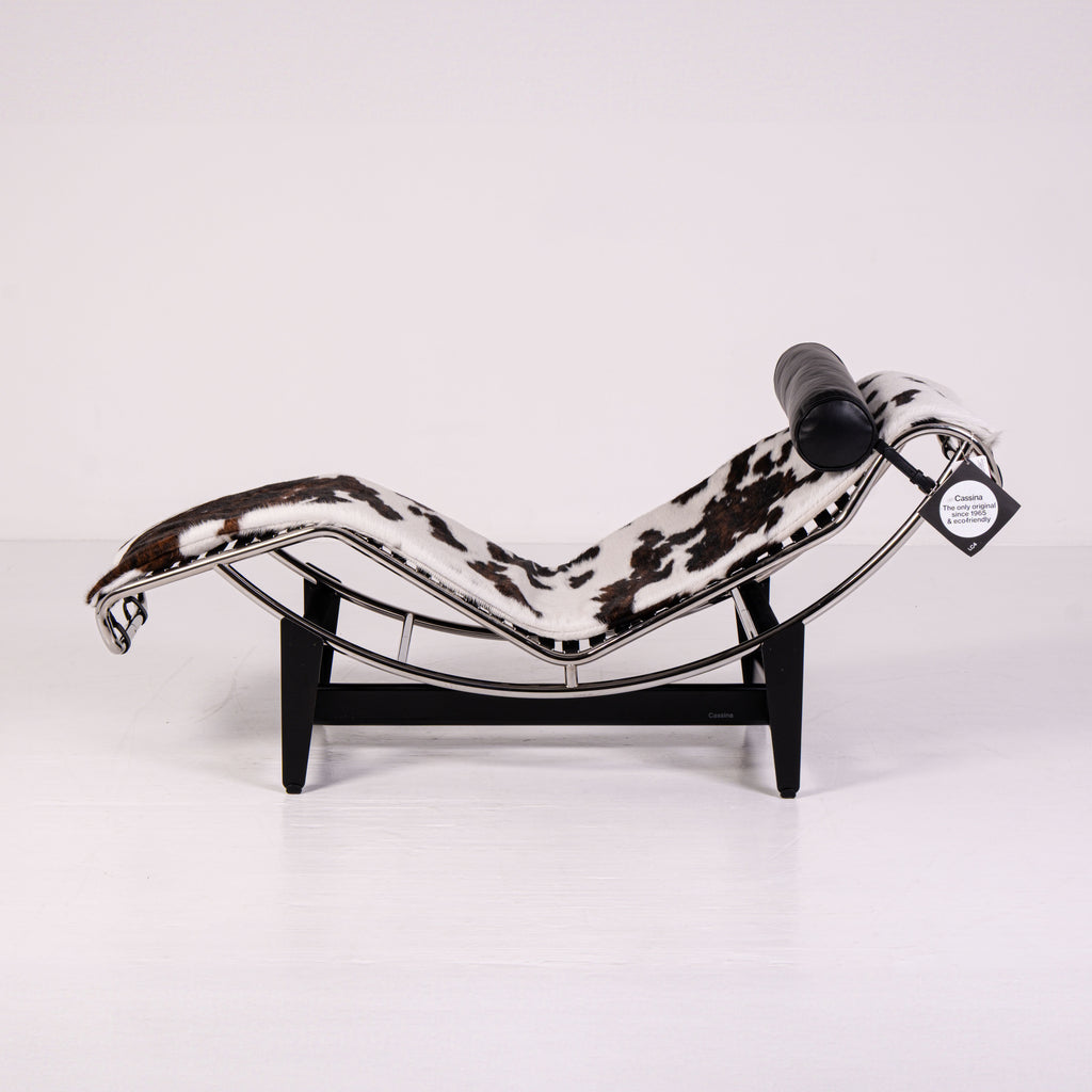 Chaise Longue LC4 di Le Corbusier, Pierre Jeanneret e Charlotte Perriand per Alivar