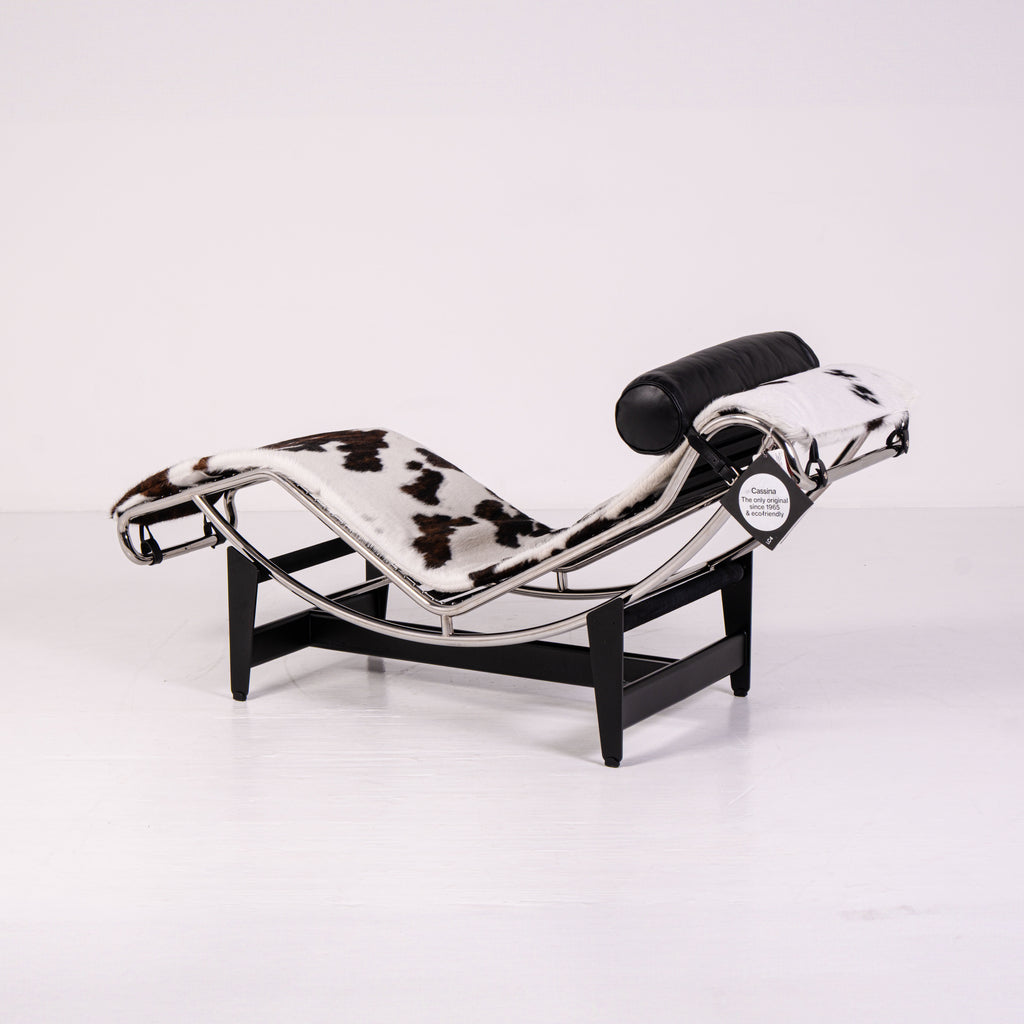Chaise Longue LC4 di Le Corbusier, Pierre Jeanneret e Charlotte Perriand per Alivar