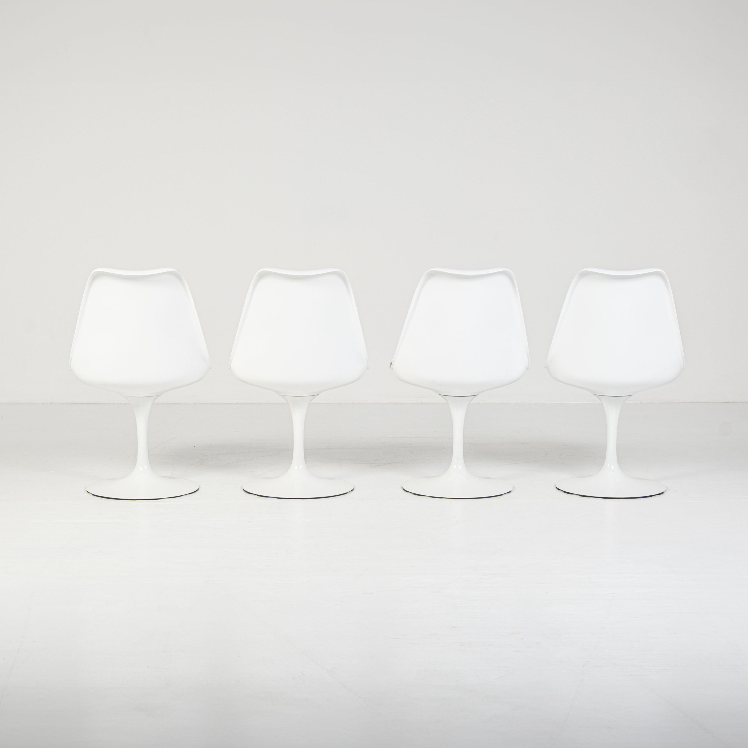 Knoll - Eero Saarinen - Chaise (4) - Chaise Tulipe - Aluminium, Tissu