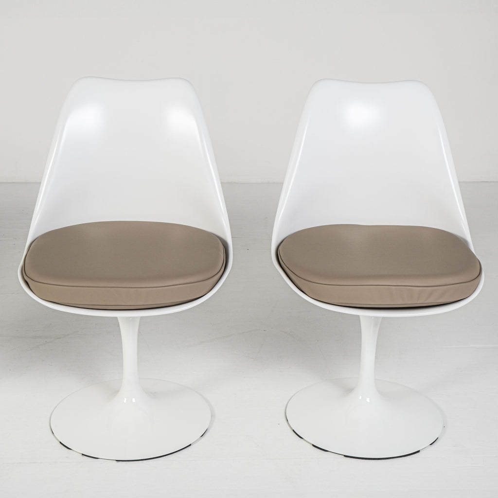 Knoll - Eero Saarinen - Chaise (4) - Chaise Tulipe - Aluminium, Tissu