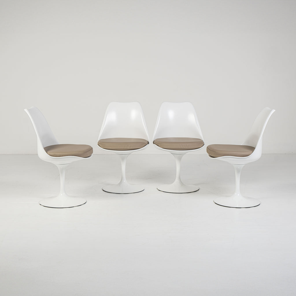 Knoll - Eero Saarinen - Chaise (4) - Chaise Tulipe - Aluminium, Tissu