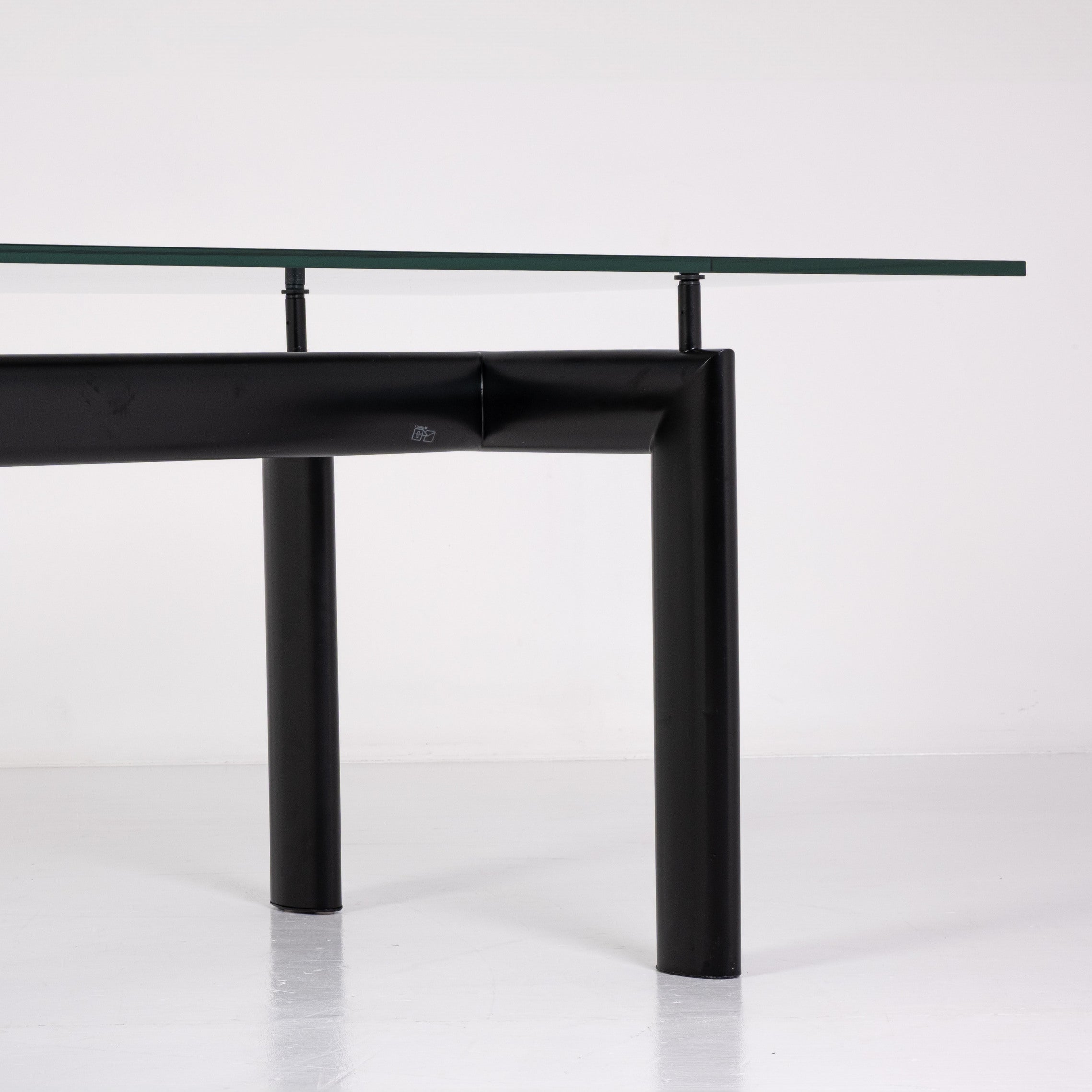 Tavolo LC6 – Design Le Corbusier per Cassina