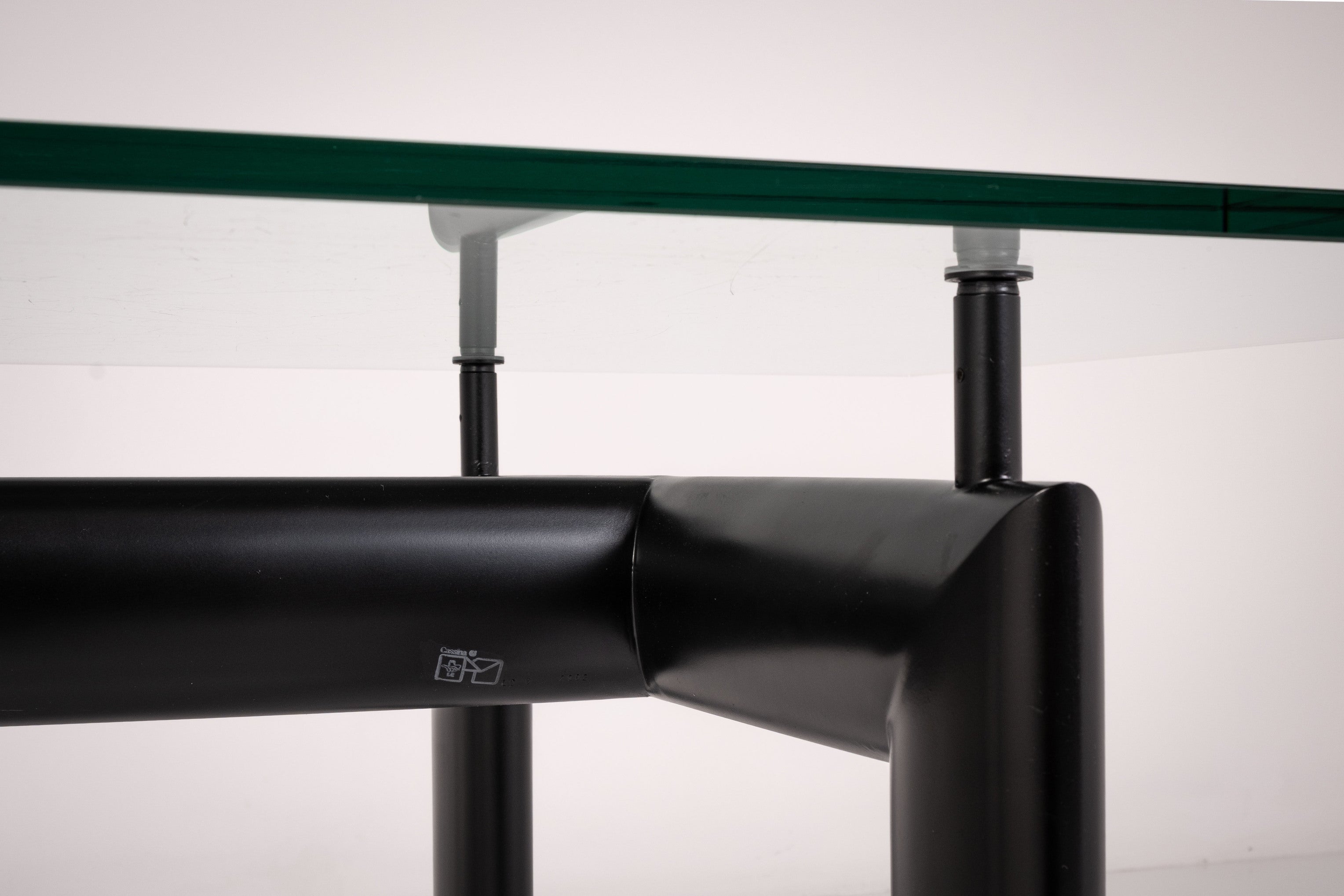 Tavolo LC6 – Design Le Corbusier per Cassina