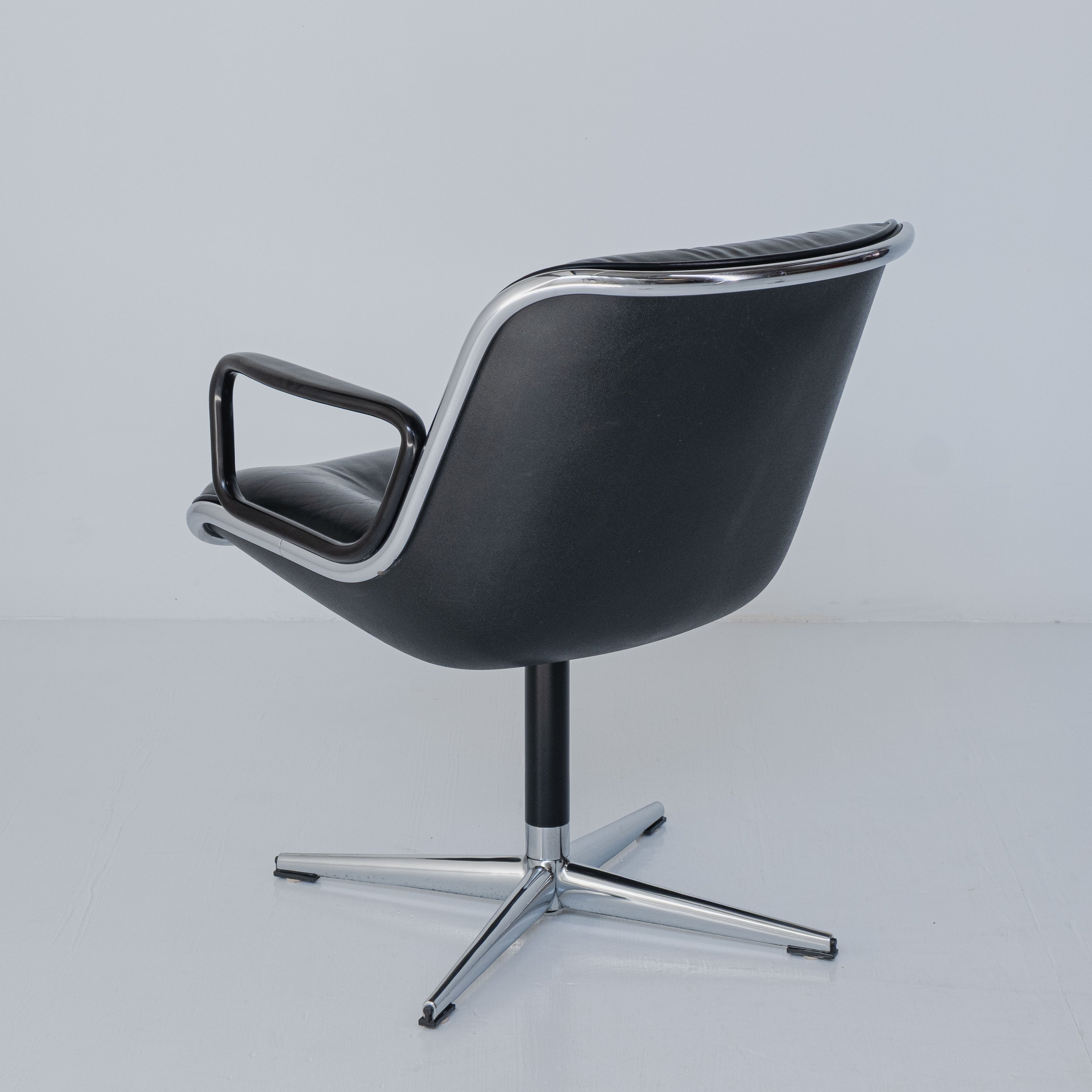 Chaise de bureau Executive de Charles Pollock pour Knoll