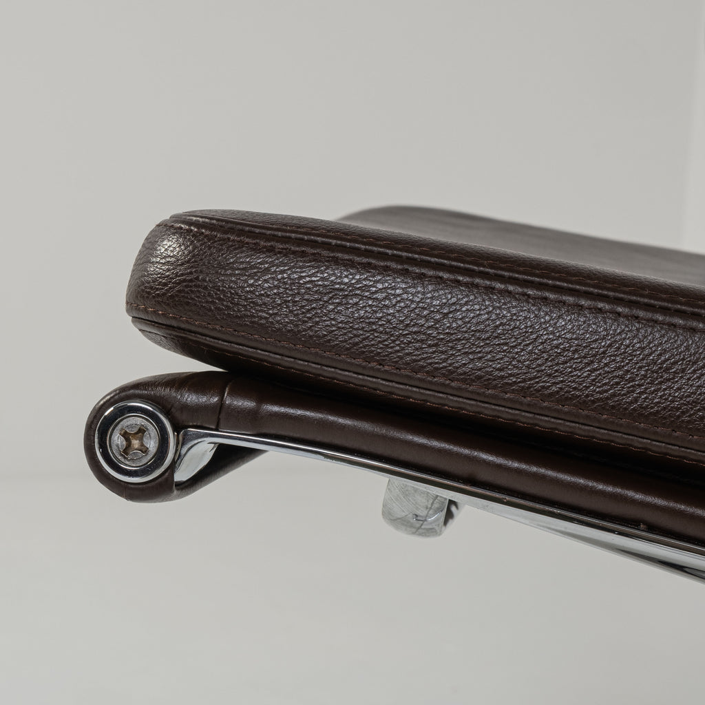Sedia da ufficio Soft Pad EA 217 di Charles e Ray Eames per ICF (Copia)