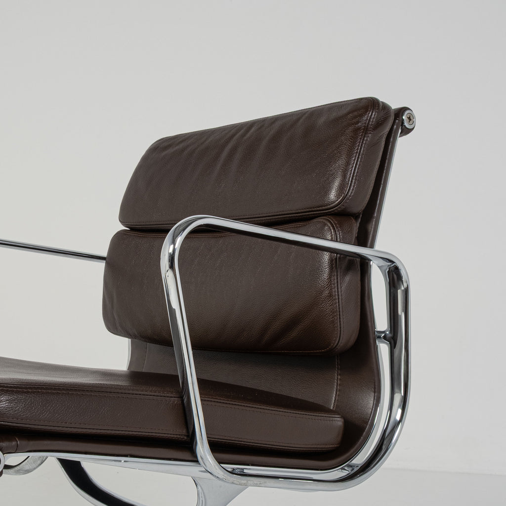 Sedia da ufficio Soft Pad EA 217 di Charles e Ray Eames per ICF (Copia)