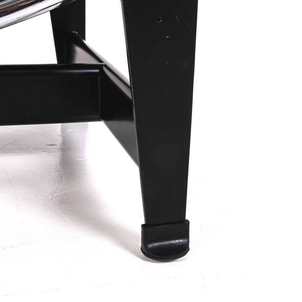 LC4 Chaise Longue by Le Corbusier, Pierre Jeanneret and Charlotte Perriand for Alivar
