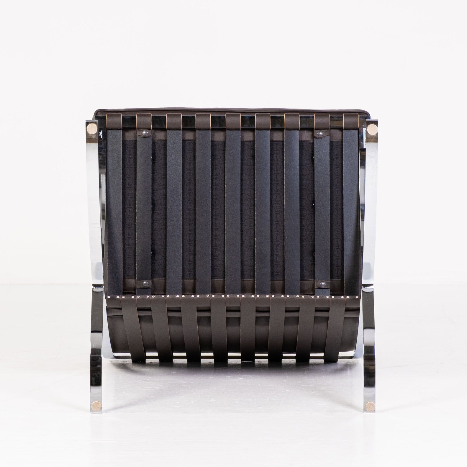 Poltrona Barcelona di Ludwig Mies van der Rohe e Lilly Reich per Knoll