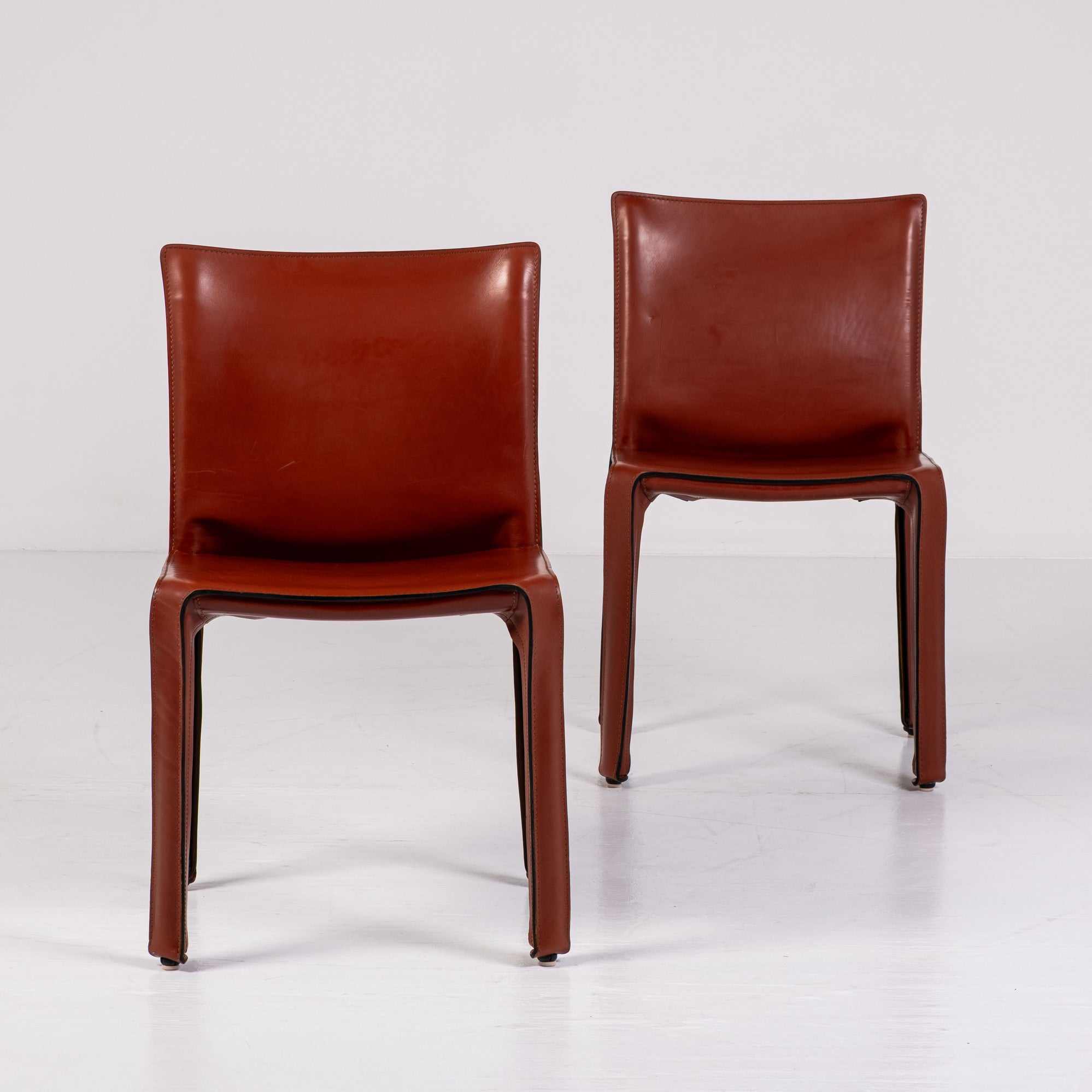 Set di 2 Sedie Cab – Design Mario Bellini per Cassina