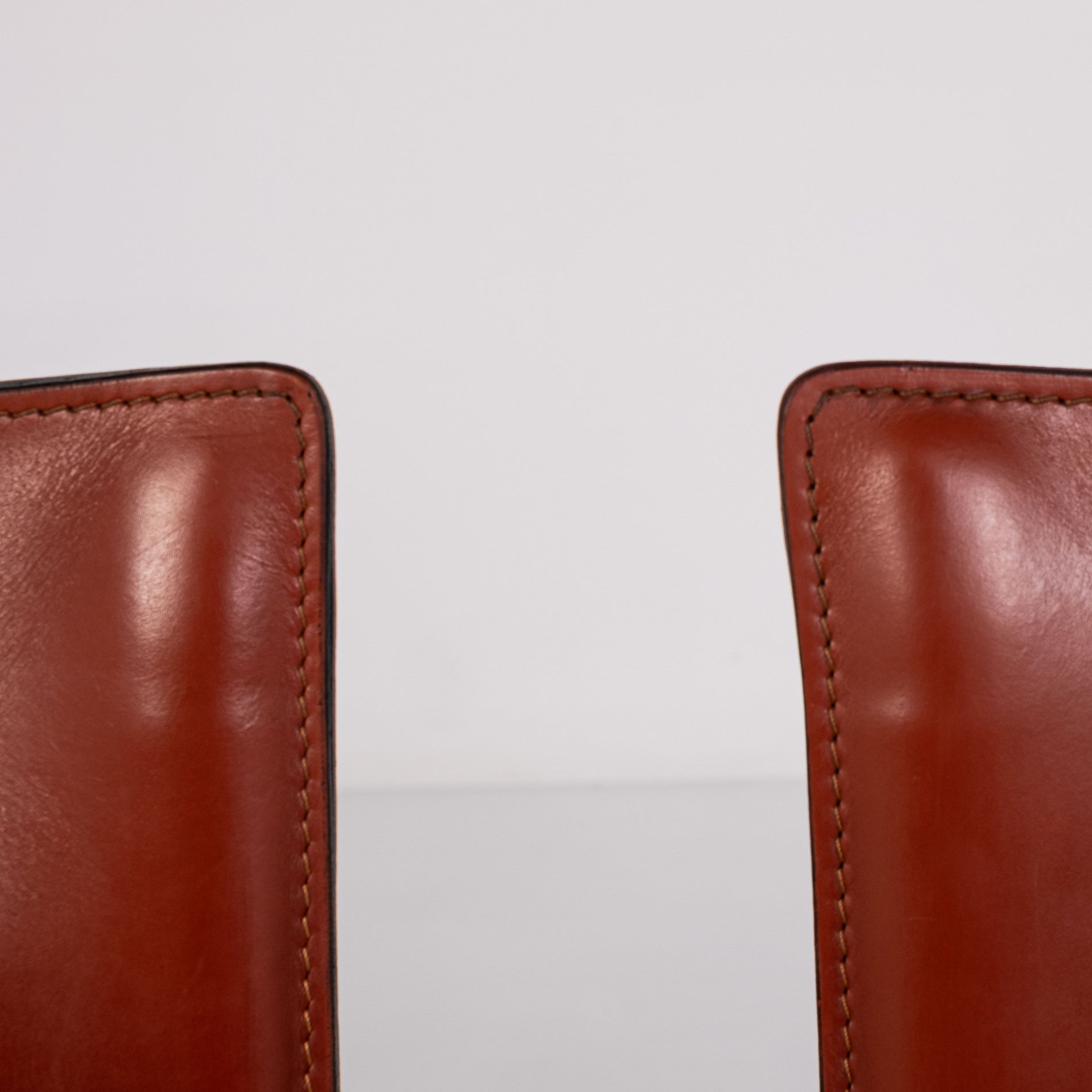 Set di 2 Sedie Cab – Design Mario Bellini per Cassina