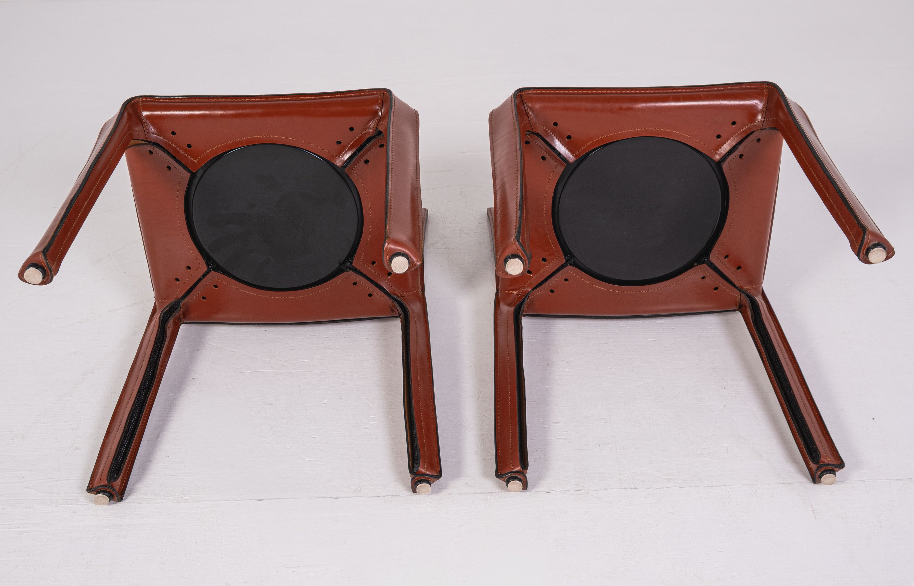 Set di 2 Sedie Cab – Design Mario Bellini per Cassina